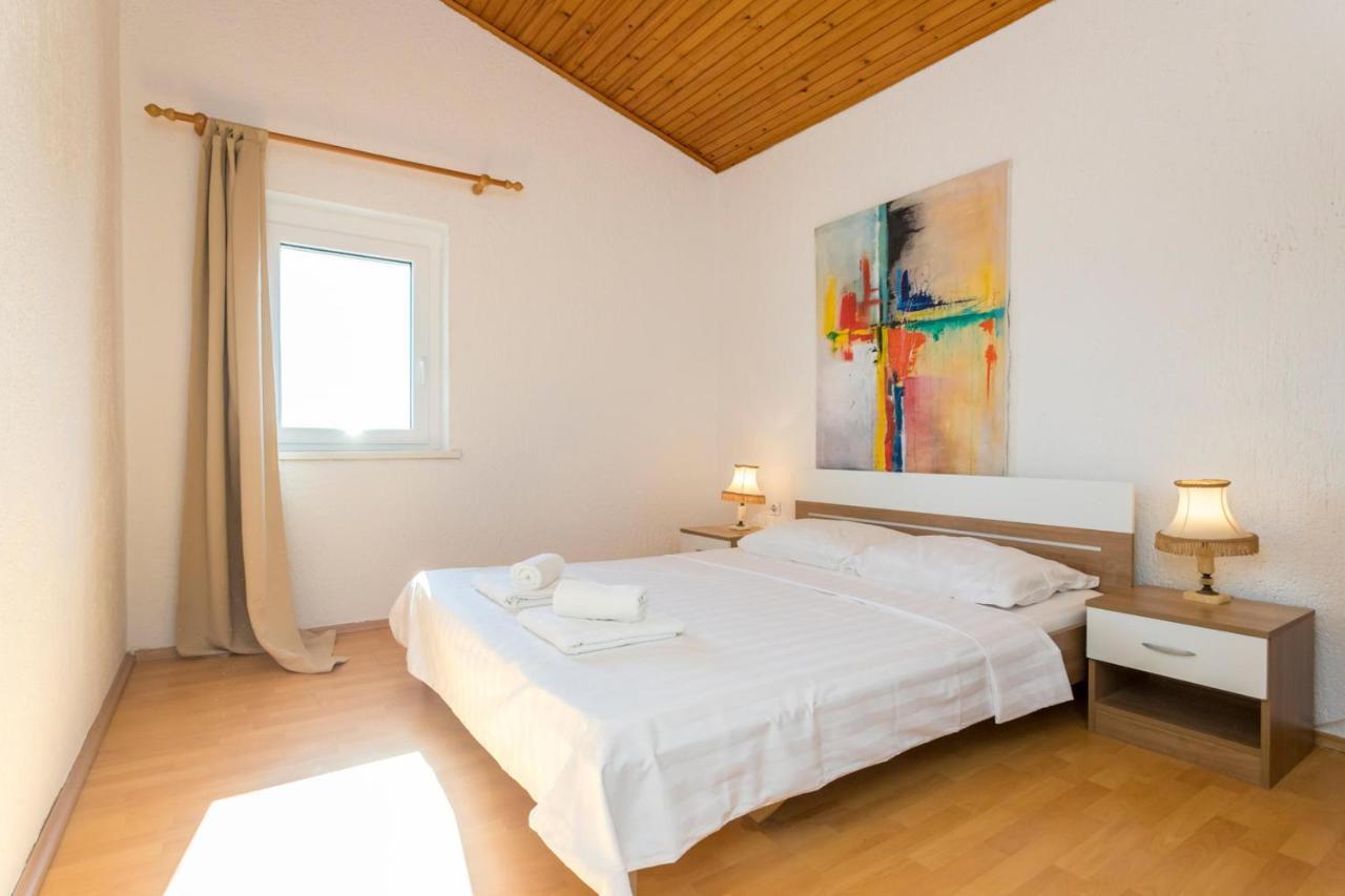 נייביצה Apartments Sunset מראה חיצוני תמונה